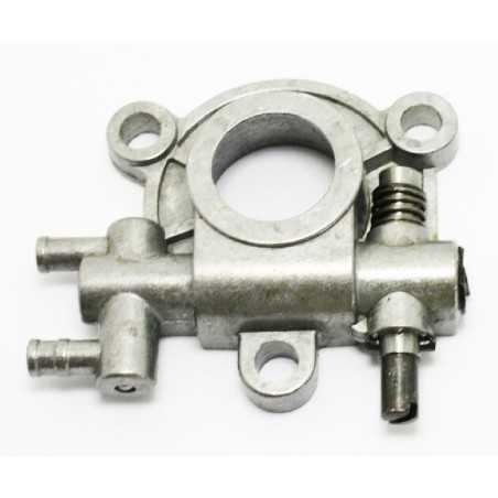 Bomba de aceite compatible con motosierra BAUMR-AG SX72 (72 cc) - SX82 (82 cc) | NewgardenParts.com