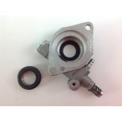 Pompe à huile pour tronçonneuse compatible DOLMAR 027 245 112 119 245 310 | NewgardenParts.com