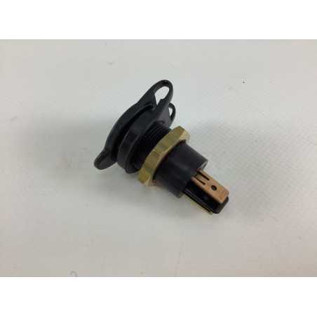 Steckdose für Ackerschlepper Rundumkennleuchte A28454 | NewgardenParts.com