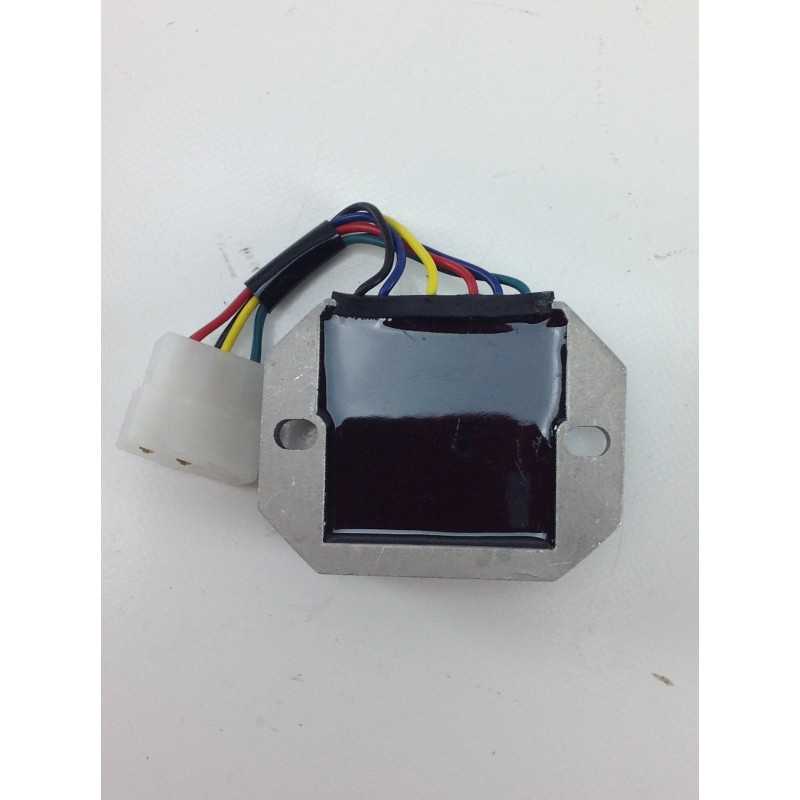 KUBOTA voltage regulator engine model 1822 D 1882D 718D 721G 003497