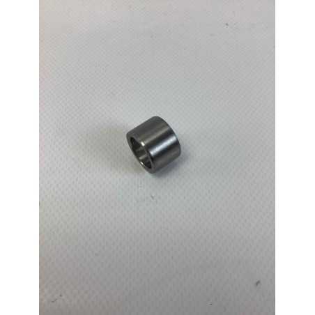 Entretoise pour débroussailleuse modèles 435BP 450BP ORIGINAL EMAK 61040066R | NewgardenParts.com