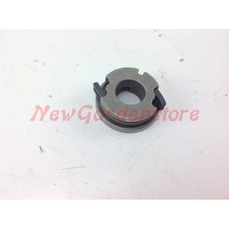 Ratchet wheel self-propelled right KAAZ lawn mower LM5361SXA 028777 | NewgardenParts.com