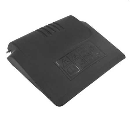 Déflecteur de pierres compatible avec la tondeuse électrique K 390 GGP 22600044 | NewgardenParts.com