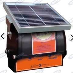 AMA S250 ranch electrifier with 3W solar panel and battery 91917