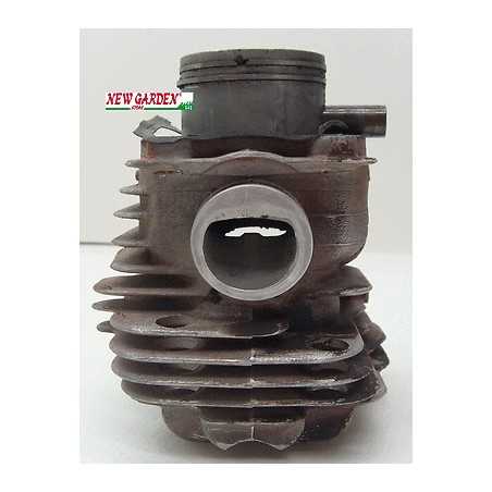 Cylinder piston kit chainsaw engine 952 oleomac efco EMAK 50082012B 50082012D | NewgardenParts.com