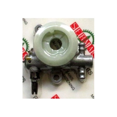 Kit pompa olio con ingranaggio compatibile ZENOAH per motosega 2500 VECCHIO TIPO | NewgardenParts.com