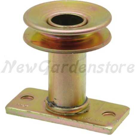 Lawn tractor blade holder hub compatible MTD 687-02555 | NewgardenParts.com