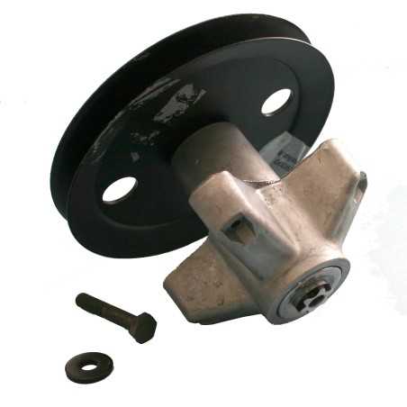 Klingenhalter-Nabe 30' Sternloch Rasentraktor MTD 7530743 | NewgardenParts.com